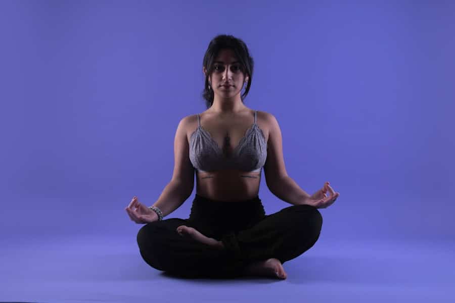 Danielle Collins' Yoga für das Gesicht: Ein kompletter Leitfaden für das Alter image 27