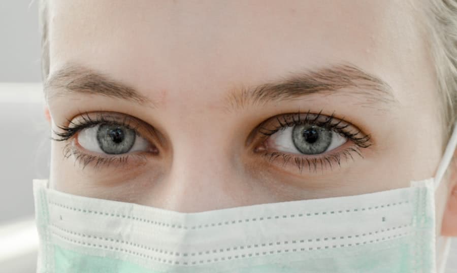 Augenlid-Gesichtsyoga: Ein Leitfaden für jugendliche Augen image 7
