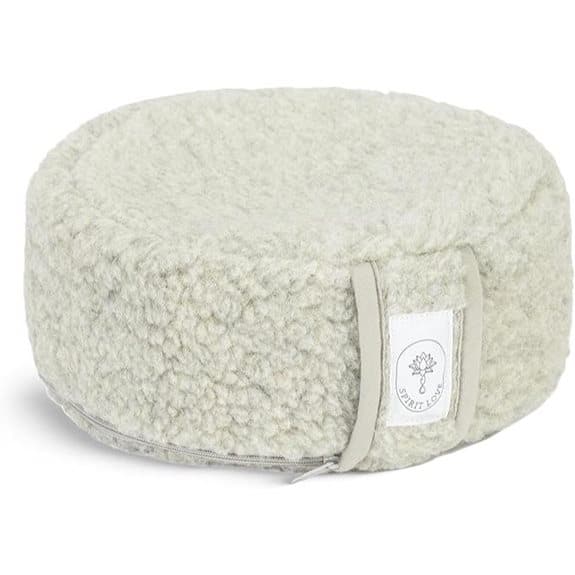 15 beste Yogakissen, die deine Praxis für immer verändern werden beste, deine, die, empfehlungen, für, immer, Meditation, praxis, produkt, verändern, werden, yoga, Yoga-Praxis, Yogakissen 7 Merinowolle Meditationskissen mit Buchweizenfüllung