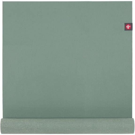 15 Beste Yogamatten für Hot Yoga, die nicht rutschen, wenn du sie benutzt benutzt, beste, die, empfehlungen, für, hot, Hot Yoga, nicht, produkt, rutschen,, rutschfest, sie, wenn, yoga, Yogamatten 11 Manduka eKO Superlite Reise-Yogamatte 1,5mm